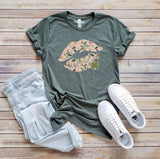 Floral Lips Clover Tee | St. Patrick's Day | Sizes XS-2XL