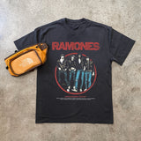 RAMONES - UK TOUR HEAVYWEIGHT BLACK T-SHIRT