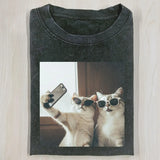 CAT TAKING A SELFIE 3.24 2.0 T-SHIRT