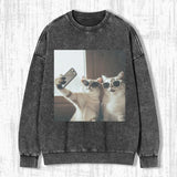 CAT TAKING A SELFIE 3.24 2.0 T-SHIRT